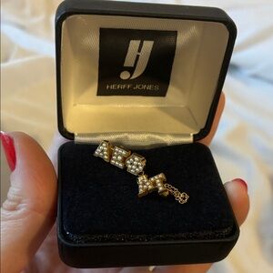 AEPHI ALPHA EPSILON PHI Sorority pin for initiation